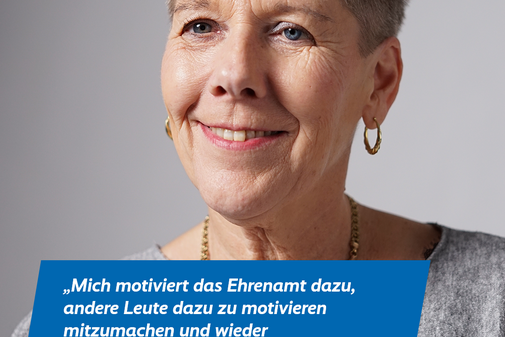 Beate Lorenz, Bayern Das Plakatmotiv zeigt am oberen Rand das Logo der Aktion "Alles geht zusammen" und das VdK-Logo, darunter ein großes Portraitfoto von Beate Lorenz und das Zitat „Mich motiviert das Ehrenamt dazu, andere zum Mitmachen zu bewegen, damit sie wieder am Leben teilnehmen.“