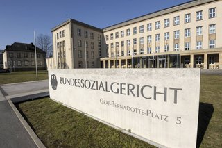 Blick auf das Gebäude des Bundessozialgerichts in Kassel. 