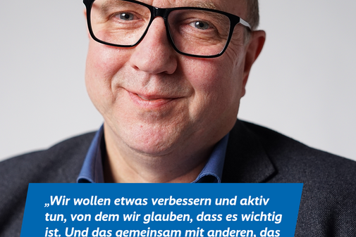 Volker Onderka, Nord Das Plakatmotiv zeigt am oberen Rand das Logo der Aktion "Alles geht zusammen" und das VdK-Logo, darunter ein großes Portraitfoto von Volker Onderka und das Zitat „Wir wollen etwas verbessern, weil wir glauben, dass es wichtig ist. Und das gemeinsam mit anderen. Das macht ehrlich gesagt Spaß.“