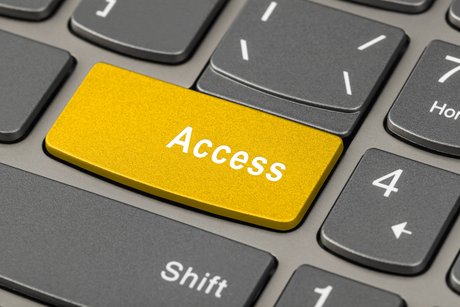 Eine Tastatur, auf der eine Taste gelb eingefärbt ist, darauf steht "Access" (Deutsch: Zugang)