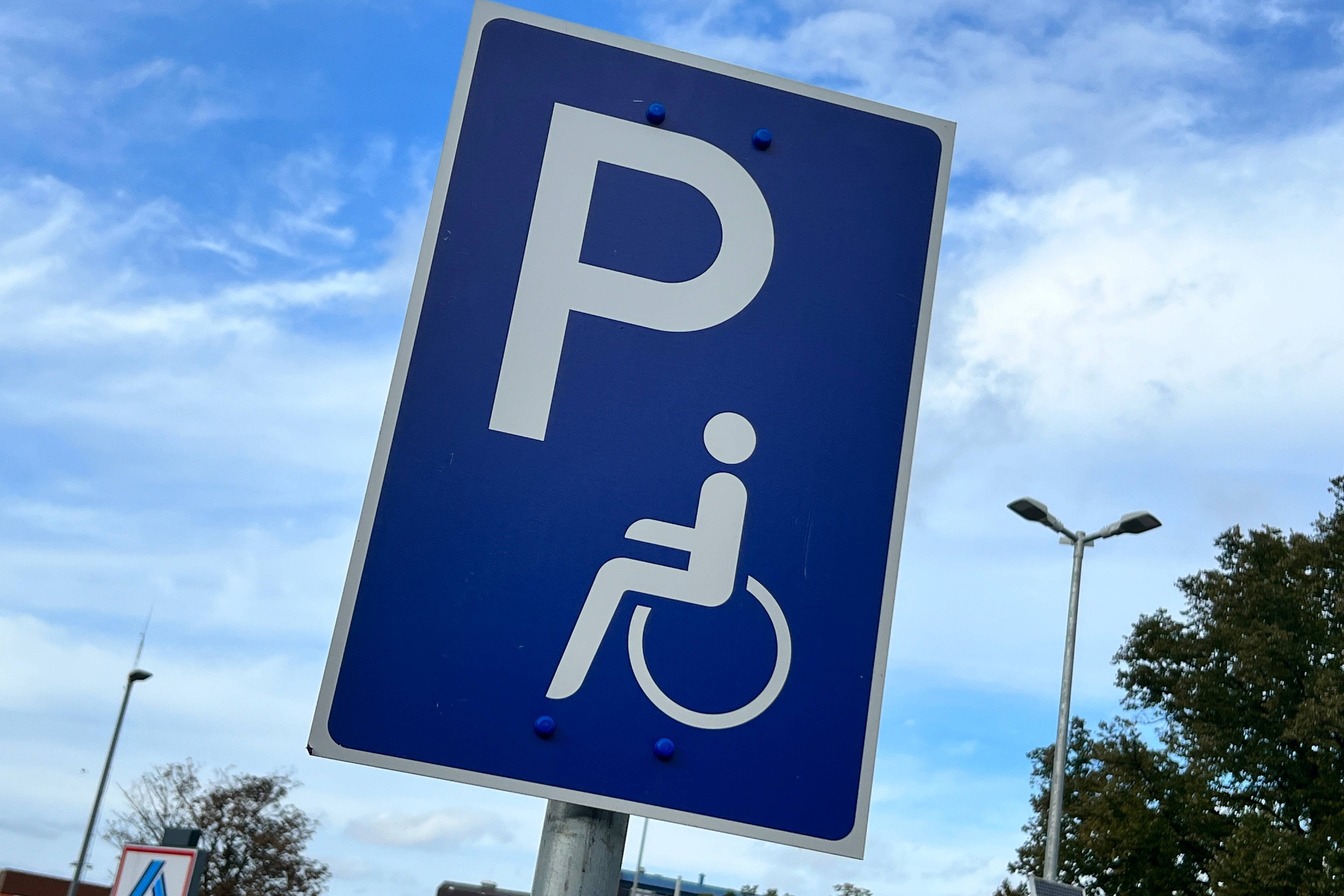 Behindertenparkplätze: Wer darf sie nutzen, wer nicht? - Sozialverband VdK  Deutschland e.V.